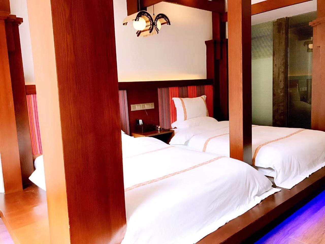 Family Hotel Trương Gia Giới Ngoại thất bức ảnh